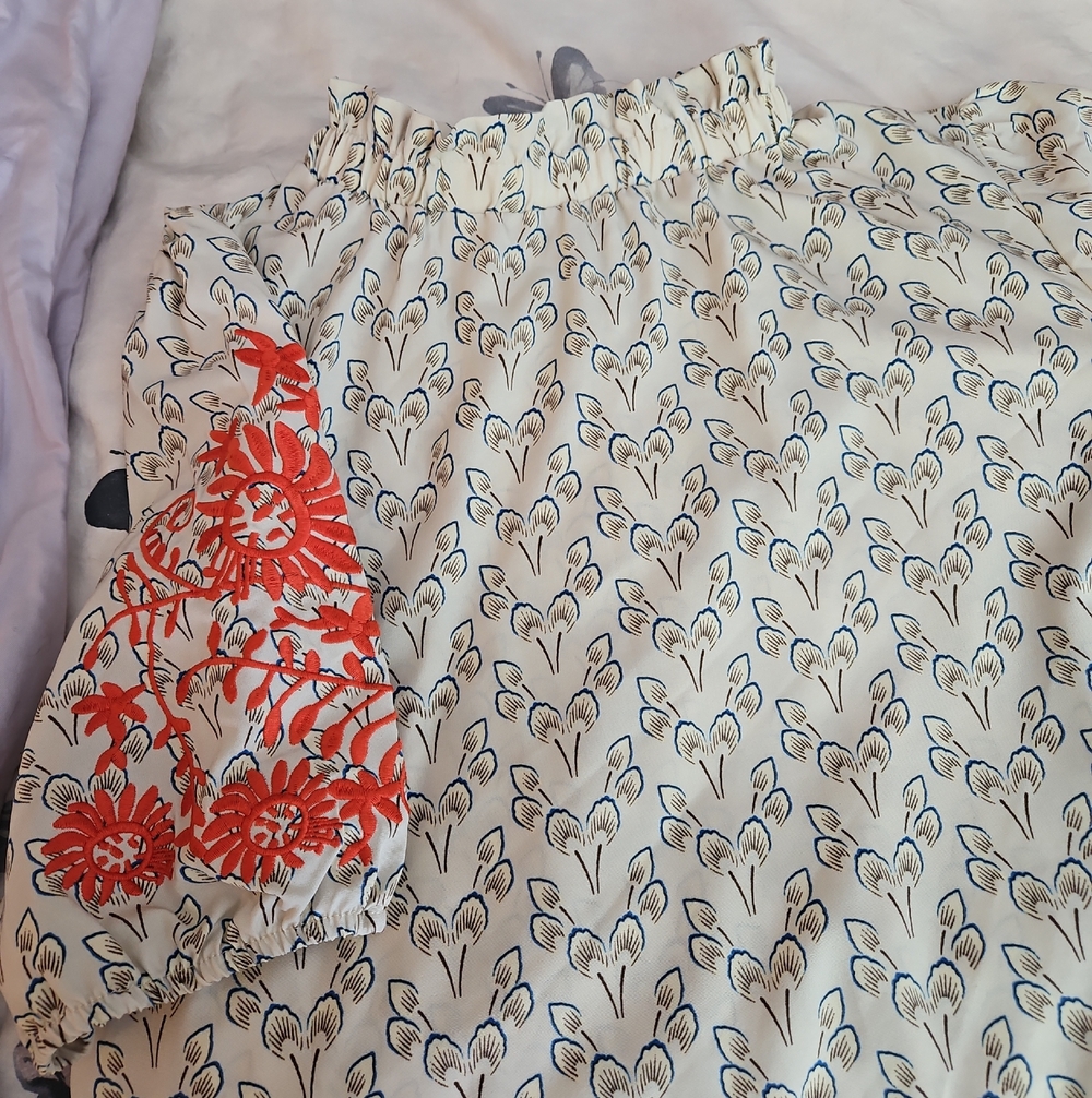 Woven Floral Print Women's Skirt in Cream with Red Embroidery